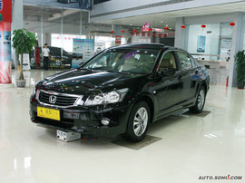 雅阁2.0L EX NAVi版到店实拍