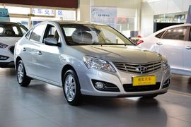 2011款现代悦动1.6 GL AT