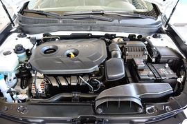 2013款北京现代索纳塔八2.0L GLS自动领先版