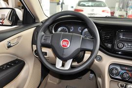 2012款菲亚特菲翔1.4T手动悦享版