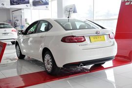 2012款菲亚特菲翔1.4T手动悦享版