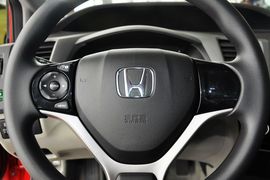2013款本田思域十周年纪念1.8L EXi舒适自动版