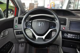 2013款本田思域十周年纪念1.8L EXi舒适自动版