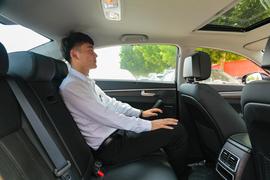 后排空间