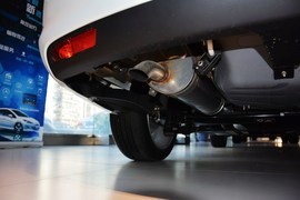 2013款标致408 2.0L手自一体豪华版