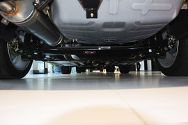 2013款标致408 2.0L手自一体豪华版