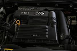 2016款大众高尔夫 230TSI 自动豪华型