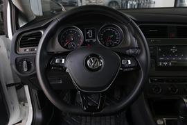 2016款大众高尔夫 230TSI 自动豪华型