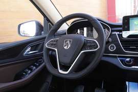 2017款宝骏560 1.5T DCT旗舰型 7座