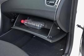 2016款现代朗动 1.6L 自动尊贵型