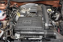 2017款大众蔚领 230TSI 自动豪华型