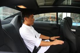 2016款奔驰E200 轿跑车 灵动版