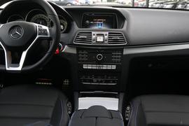 2016款奔驰E200 轿跑车 灵动版