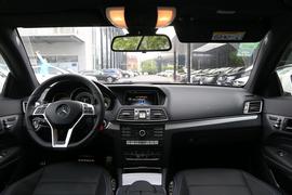 2016款奔驰E200 轿跑车 灵动版
