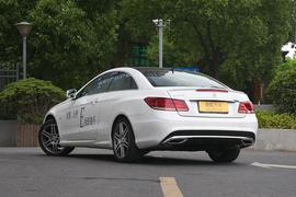 2016款奔驰E200 轿跑车 灵动版