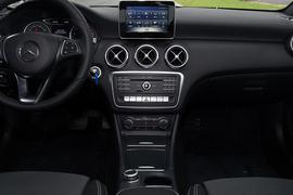 2017款奔驰A200 改款 动感型
