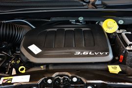 2013款克莱斯勒大捷龙3.6L豪华版