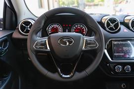 2016款东南DX3 1.5L 手动尊贵型