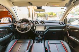 2016款东南DX3 1.5L 手动尊贵型