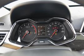 2016款宝骏310 1.2L 手动豪华型