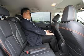 后排空间