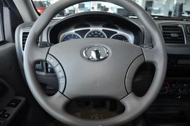 2011款长城风骏5 2.4L公务版豪华型四驱大双排