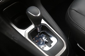 2014款东风标致301 1.6自动尊贵 试驾实拍