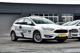 2017款福特福克斯三厢 EcoBoost 125 自动超能风尚型智行版