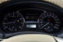 2016款日产天籁 2.5L XL-UpperNAVI Tech智尊版