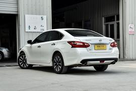 2016款日产天籁 2.5L XL-UpperNAVI Tech智尊版