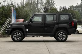 2016款北京BJ40L 2.3T 自动四驱尊享版