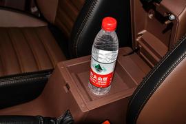 2016款风行SX6 2.0L 手动尊享型