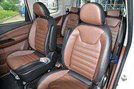 2016款风行SX6 2.0L 手动尊享型