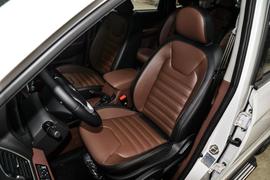 2016款风行SX6 2.0L 手动尊享型
