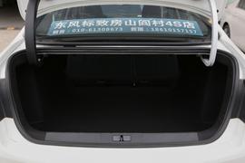 2015款标致408 1.2T 自动豪华版