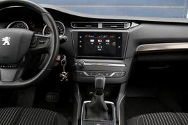 2015款标致408 1.2T 自动豪华版