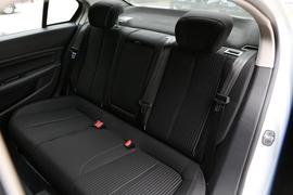 2015款标致408 1.2T 自动豪华版