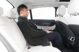 2017款奔驰C180 L 改款时尚型运动版
