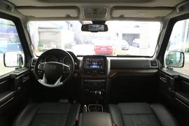 2016款北京BJ80 2.3T 自动尊贵版