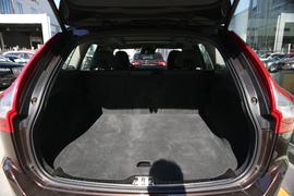 2017款沃尔沃XC60 2.0T T5 AWD 智驭版