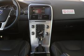 2017款沃尔沃XC60 2.0T T5 AWD 智驭版