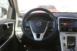2017款沃尔沃XC60 2.0T T5 AWD 智驭版