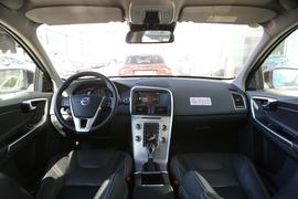2017款沃尔沃XC60 2.0T T5 AWD 智驭版