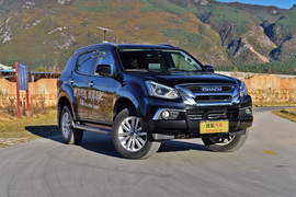 2018款五十铃牧游侠 1.9T 自动四驱劲享版 7座