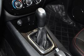 2013款东风风行景逸X5 1.6L手动尊享型 京V