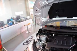 2013款启辰D50 1.6L自动北斗导航版