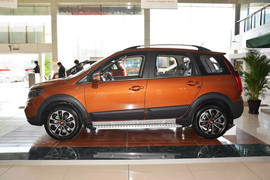 2013款东风风行景逸X5 1.6L手动尊享型 京V