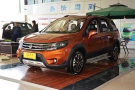 2013款东风风行景逸X5 1.6L手动尊享型 京V