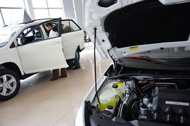 2013款比亚迪速锐1.5L手动豪华型