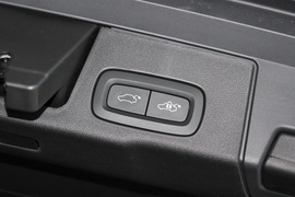 2018款沃尔沃XC60 T5 四驱智雅运动版